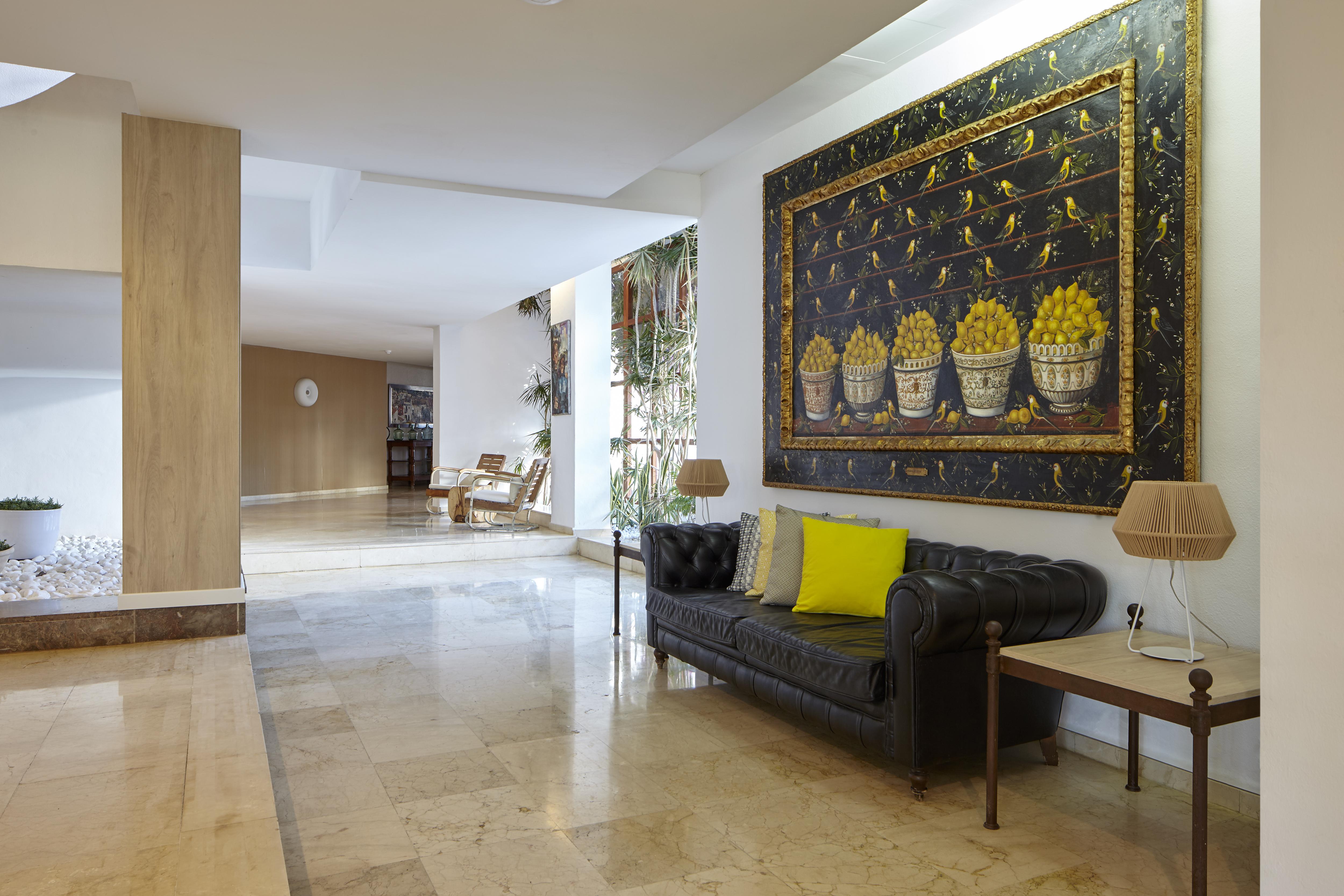 Hotel Tres Torres Санта-Эулалия-дель-Рио Экстерьер фото